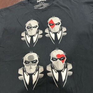 FORTNITE boys large t shirt with Robot Graphics